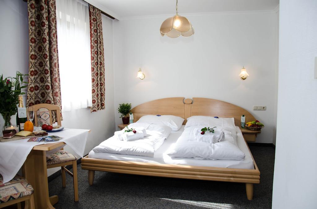 Absolute Active Roulette Apartments Kirchberg Kirchberg in Tirol Ruang foto